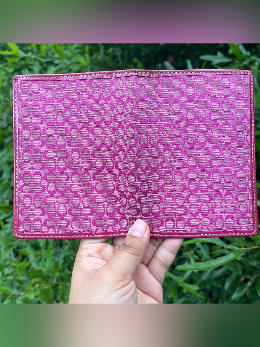 💖Y2K Vintage Pink/Red Coach Passport Wallet with Card Slots💖 - Picture 2 of 8